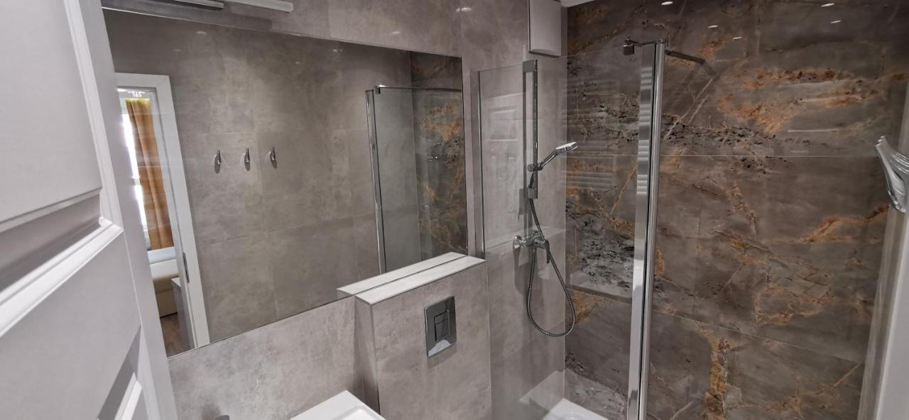 Wow Flou Przystan Letnica Apartamenty 700M Plaza Gdansk Bagian luar foto