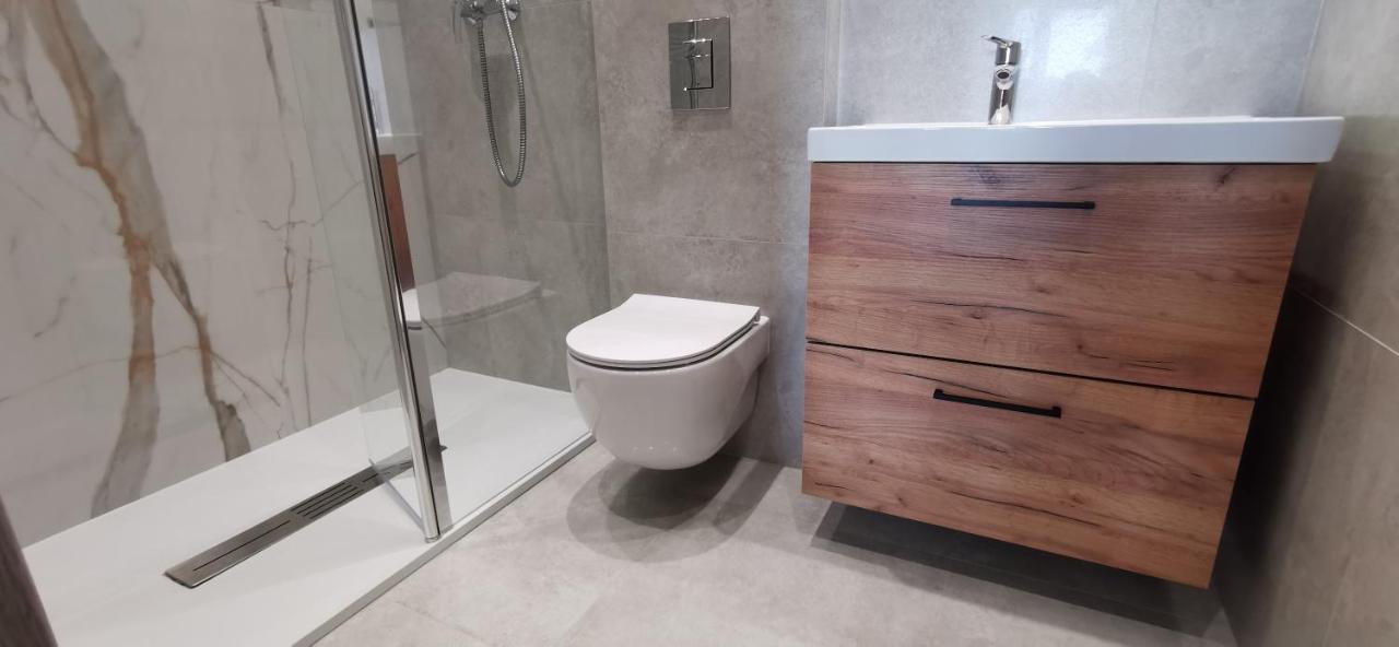 Wow Flou Przystan Letnica Apartamenty 700M Plaza Gdansk Bagian luar foto